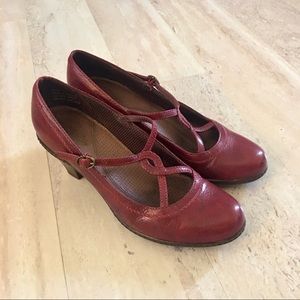 clarks red heels